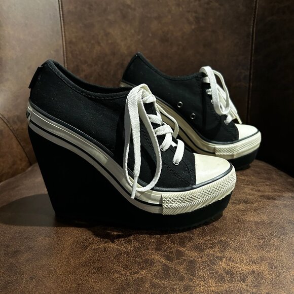 New Rock And Candy 4" High Wedge Lace up Sneakers  Black & White Y2K - Picture 8 of 12